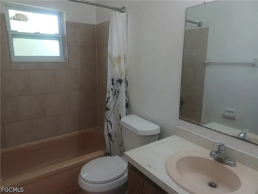 4808 Lucaya Drive Cape Coral FL 33904