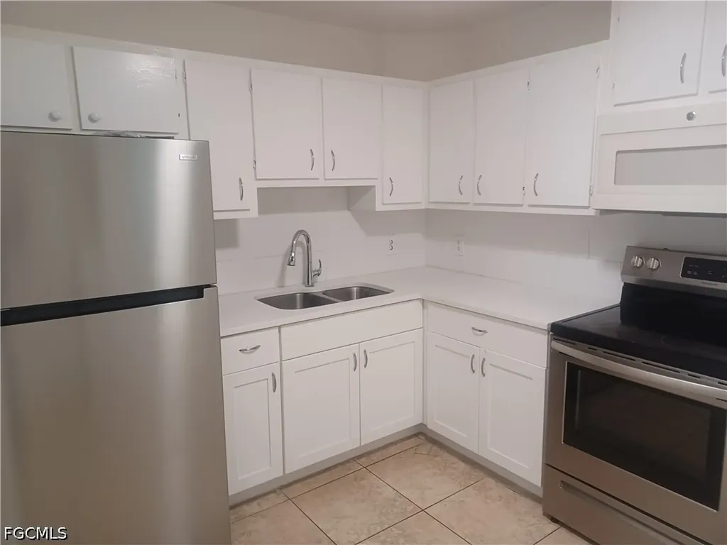 4808 Lucaya Drive Cape Coral FL 33904