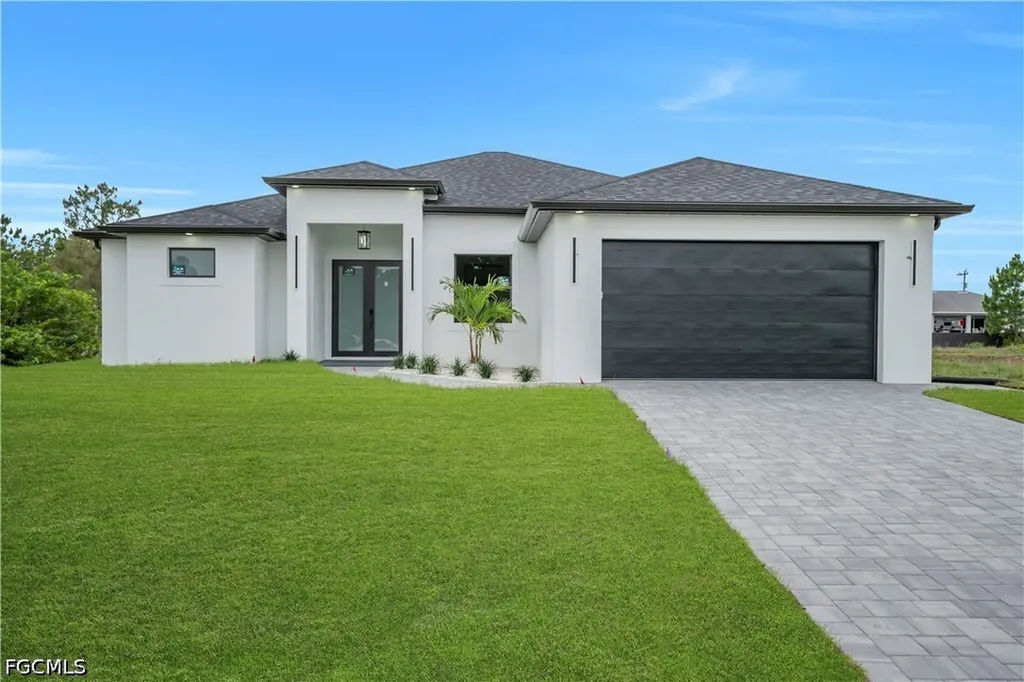 846 Charles Sise Street E Lehigh Acres FL 33974