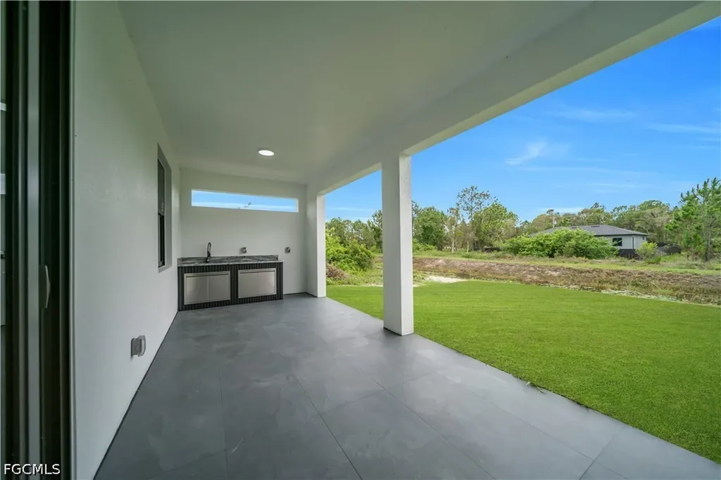 846 Charles Sise Street E Lehigh Acres FL 33974