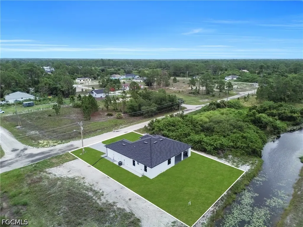 846 Charles Sise Street E Lehigh Acres FL 33974