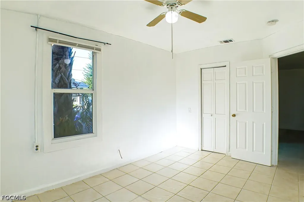 3042 Douglas Avenue Fort Myers FL 33916