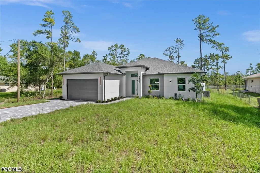 3433 66th Avenue NE Naples FL 34120