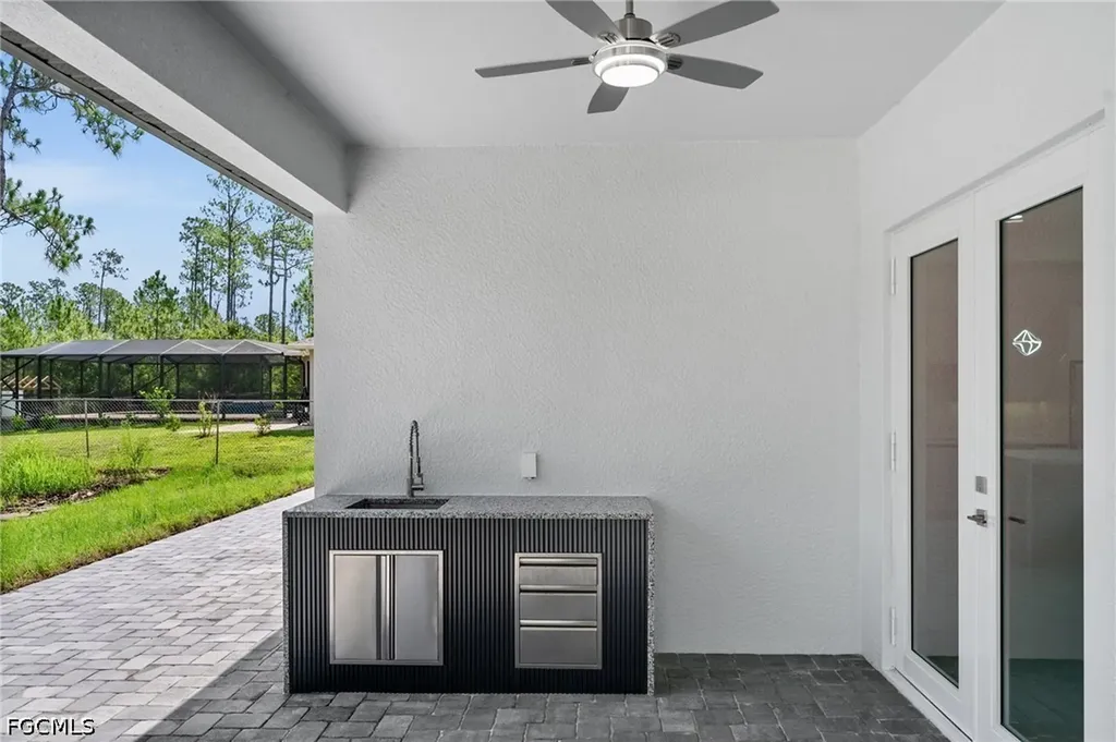 3433 66th Avenue NE Naples FL 34120