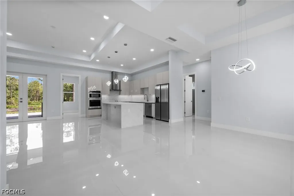 3433 66th Avenue NE Naples FL 34120