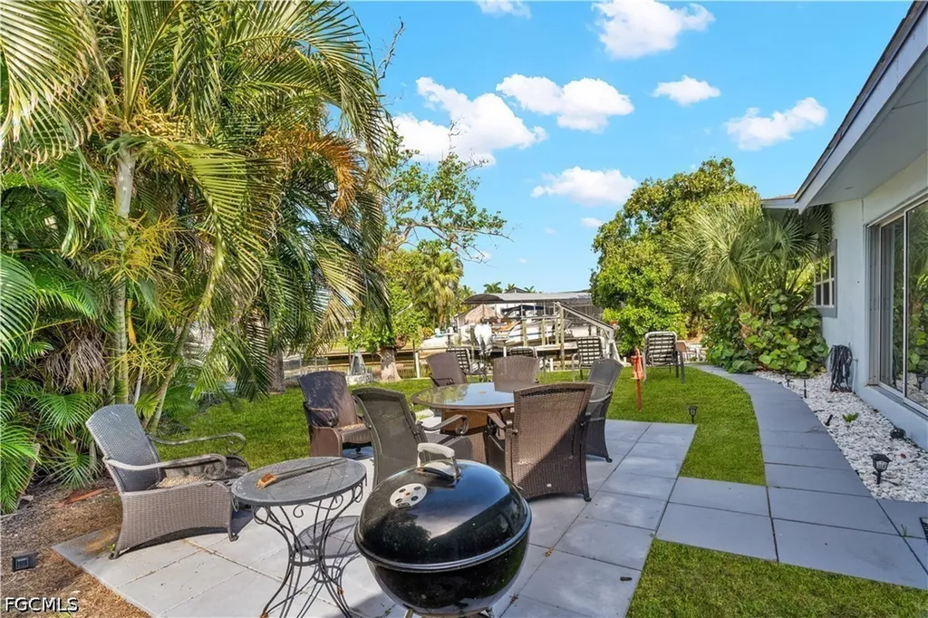 5602 Driftwood Parkway Cape Coral FL 33904