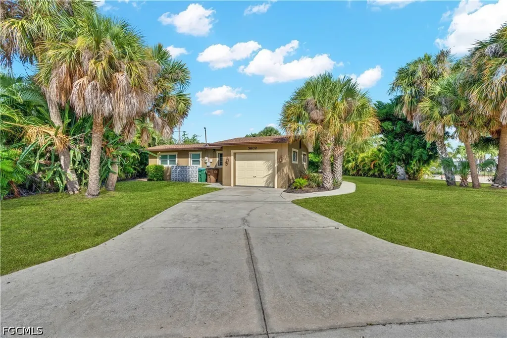 5602 Driftwood Parkway Cape Coral FL 33904