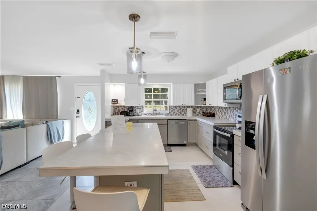 5602 Driftwood Parkway Cape Coral FL 33904