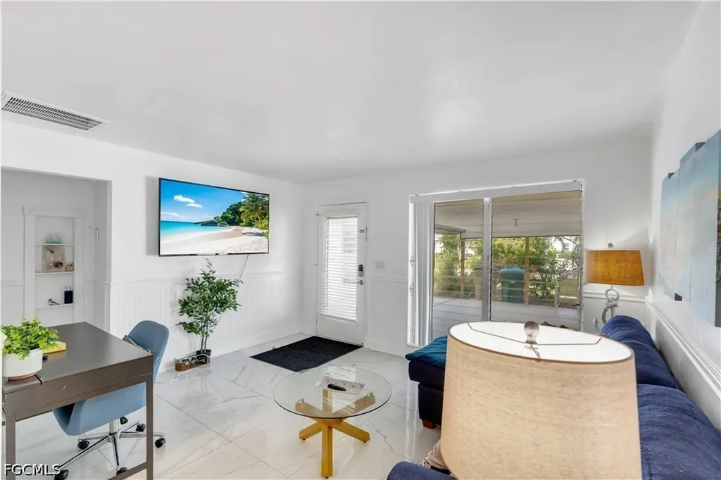 4913 Vincennes Street Cape Coral FL 33904