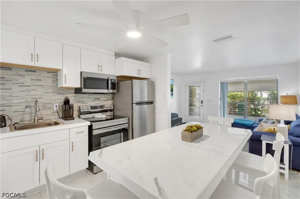 4913 Vincennes Street Cape Coral FL 33904