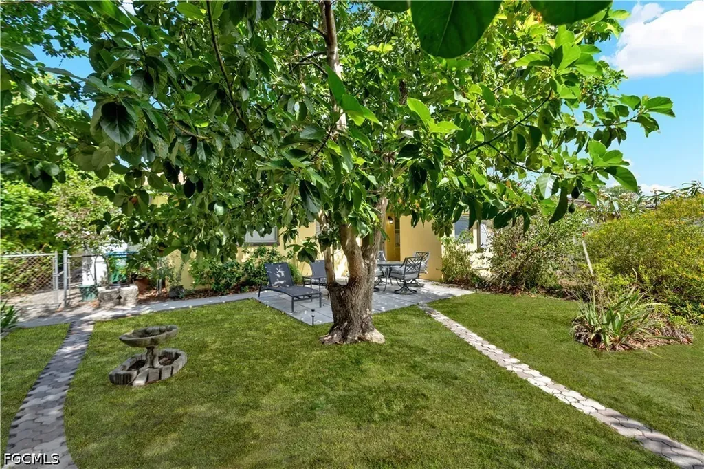 4913 Vincennes Street Cape Coral FL 33904