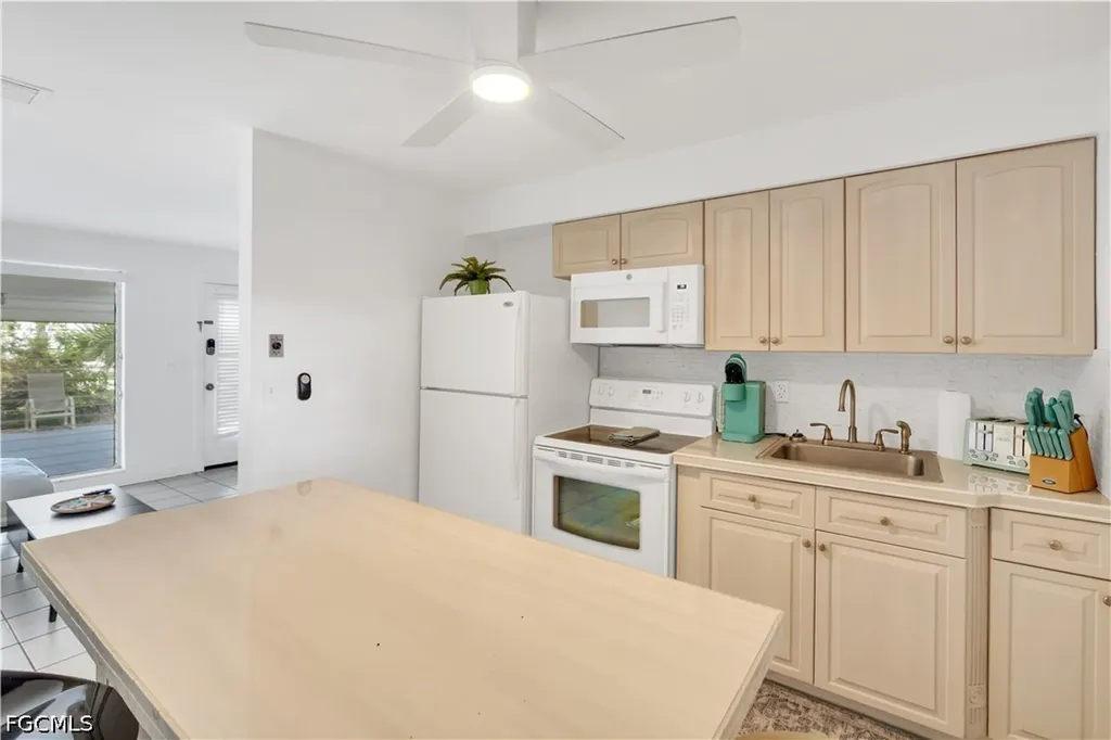 4913 Vincennes Street Cape Coral FL 33904