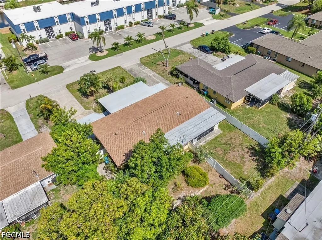 4913 Vincennes Street Cape Coral FL 33904