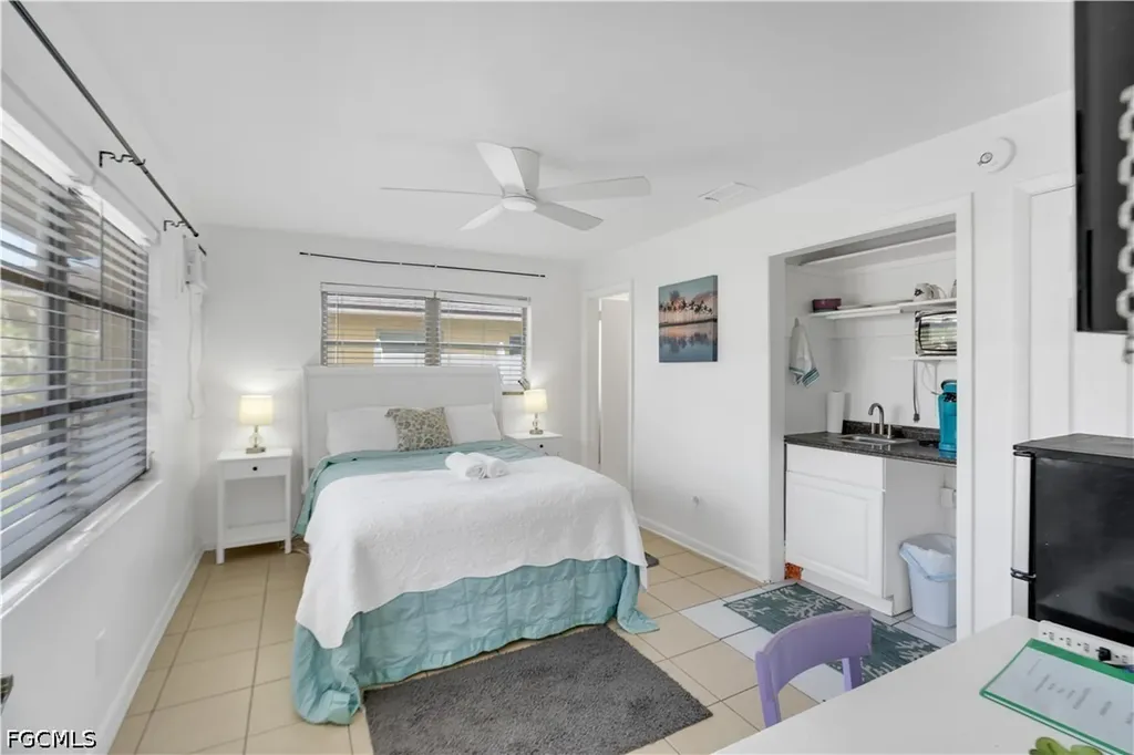 4913 Vincennes Street Cape Coral FL 33904