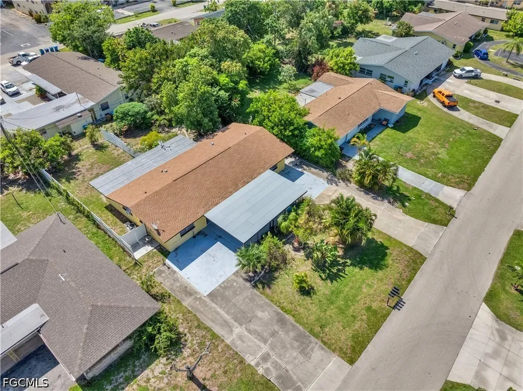 4913 Vincennes Street Cape Coral FL 33904