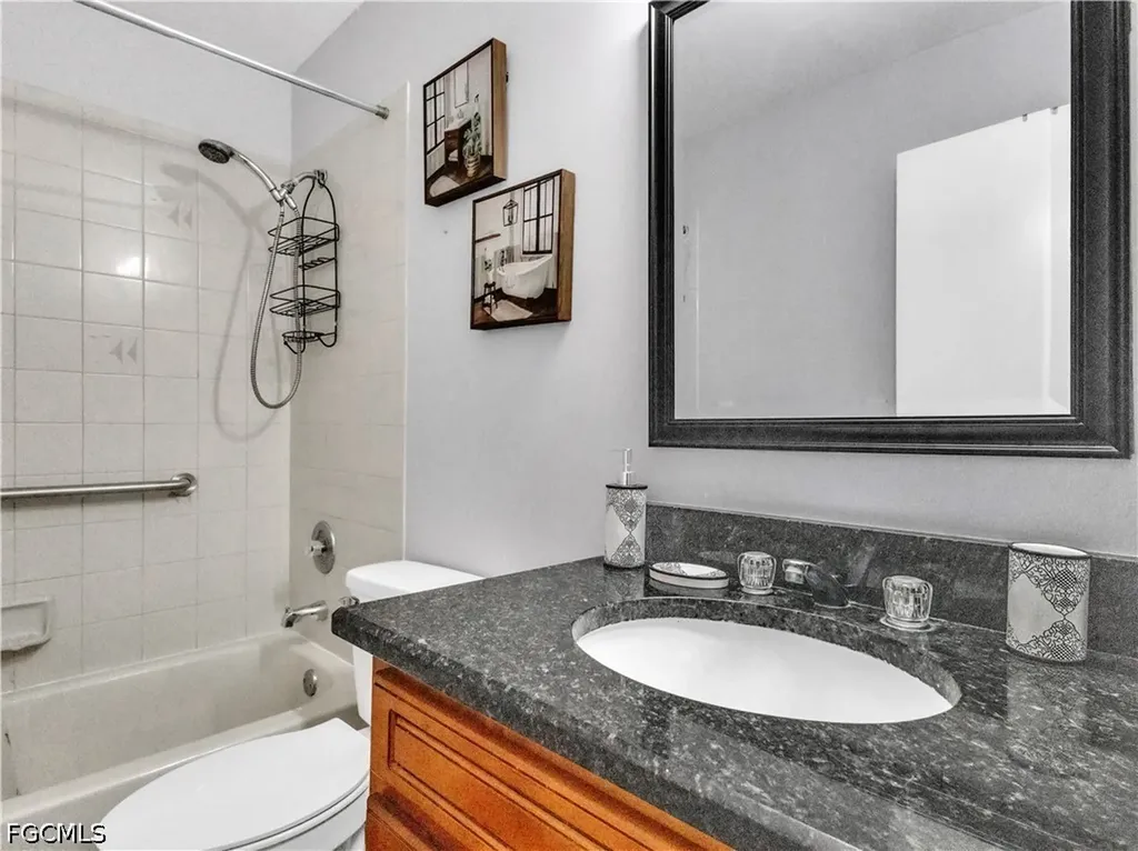 2006 NE 15th Terrace Cape Coral FL 33909
