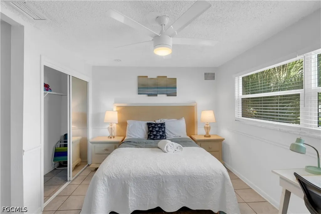 4353 Country Club Boulevard Cape Coral FL 33904