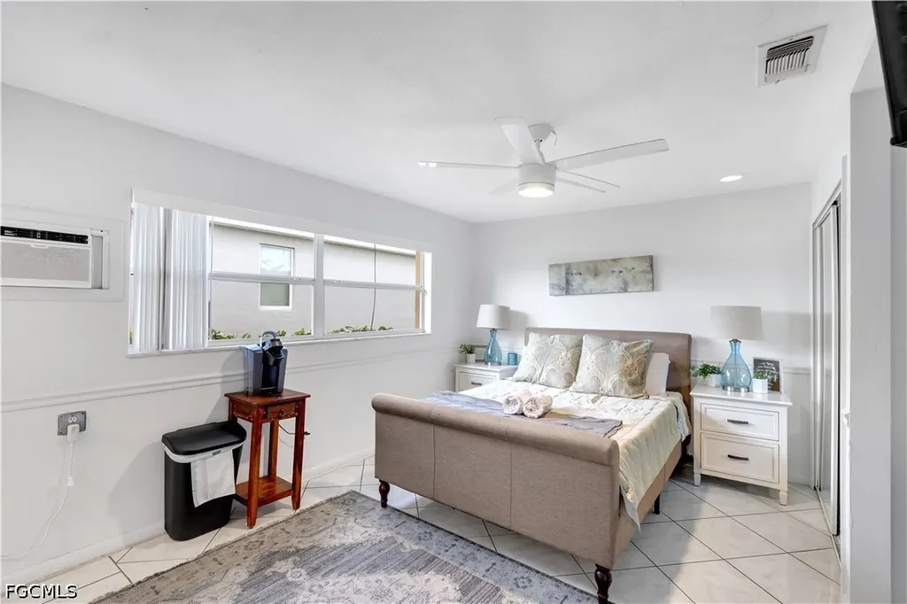 4353 Country Club Boulevard Cape Coral FL 33904