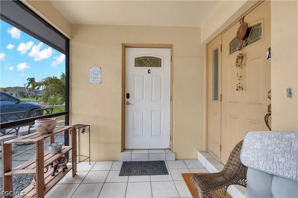 4353 Country Club Boulevard Cape Coral FL 33904