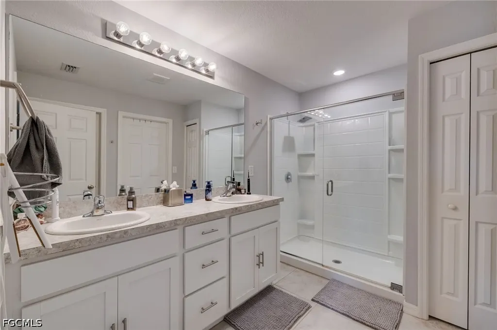 2426 NW 20th Avenue Cape Coral FL 33993