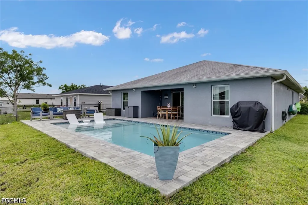 2426 NW 20th Avenue Cape Coral FL 33993