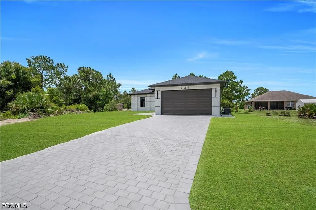 734 Theodore Vail Street E Lehigh Acres FL 33974