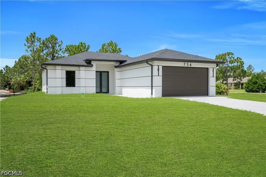 734 Theodore Vail Street E Lehigh Acres FL 33974