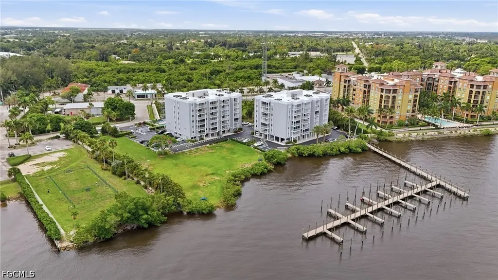 2885 Palm Beach Boulevard Fort Myers FL 33916