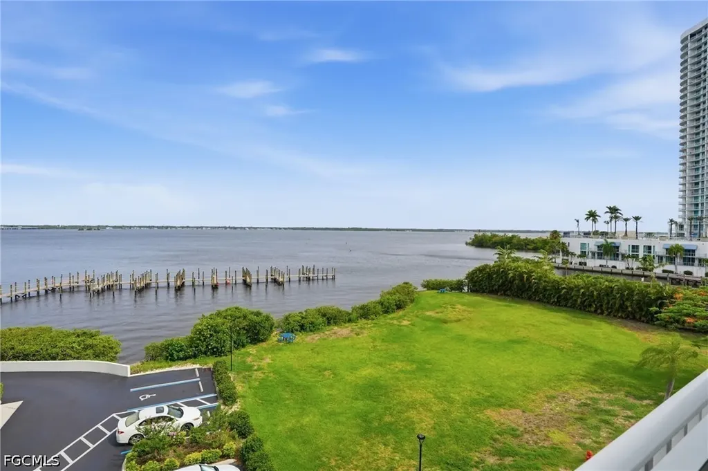 2885 Palm Beach Boulevard Fort Myers FL 33916