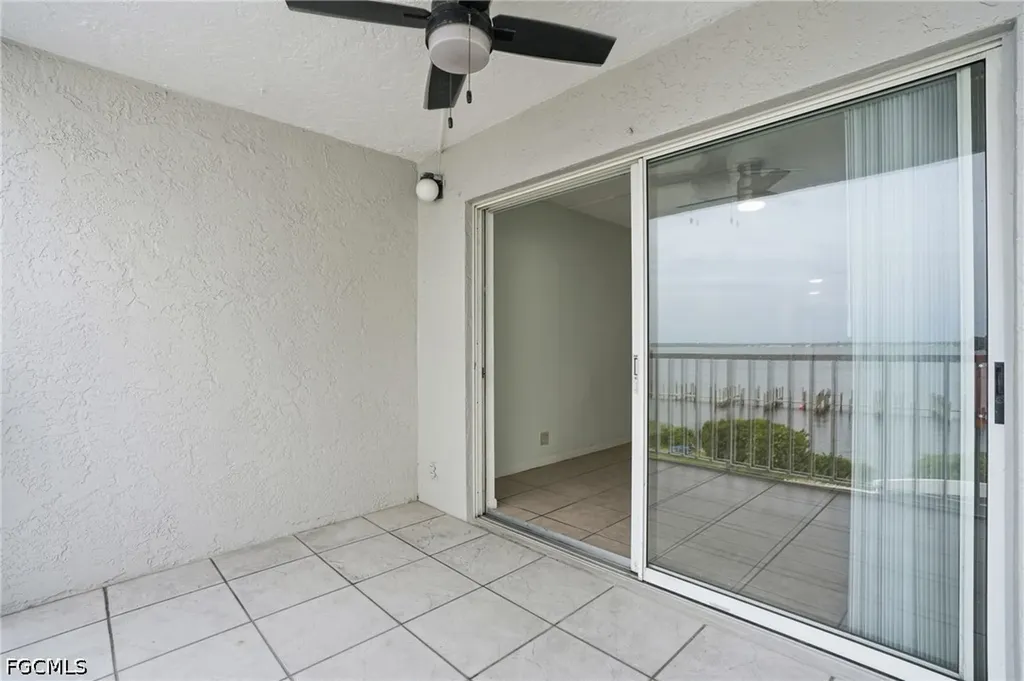 2885 Palm Beach Boulevard Fort Myers FL 33916