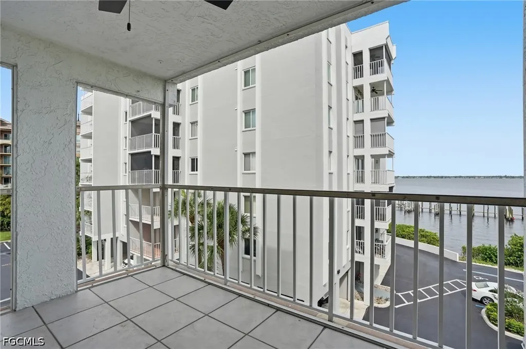 2885 Palm Beach Boulevard Fort Myers FL 33916