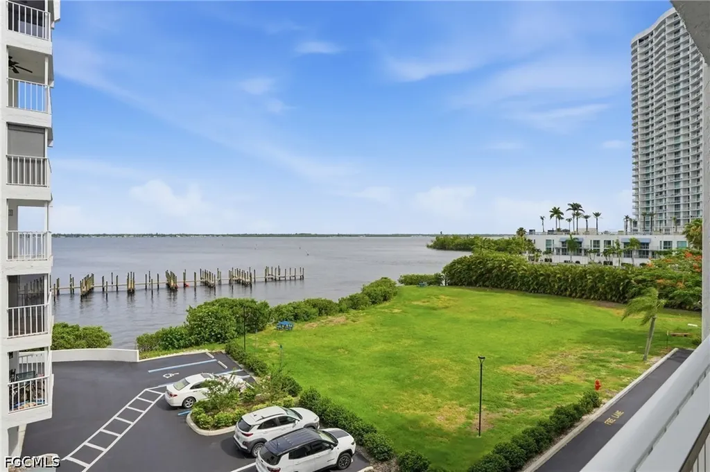 2885 Palm Beach Boulevard Fort Myers FL 33916