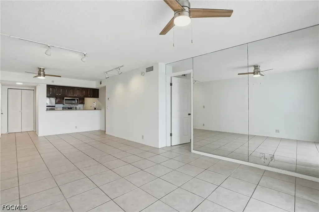 2885 Palm Beach Boulevard Fort Myers FL 33916