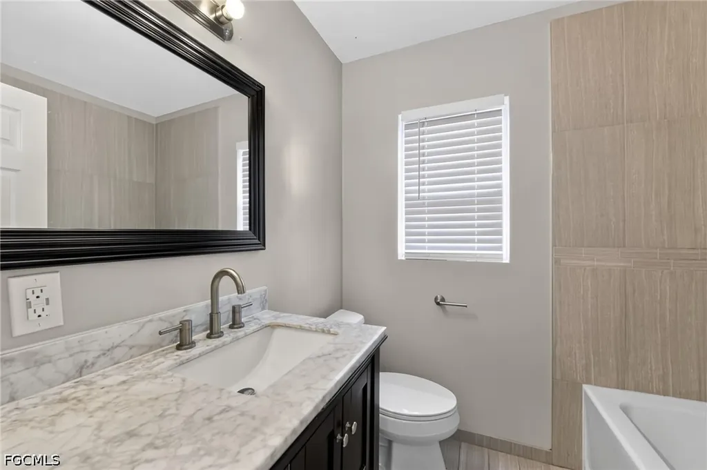 5235 Robin Lane N St. Petersburg FL 33714
