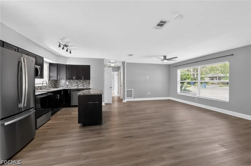 5235 Robin Lane N St. Petersburg FL 33714