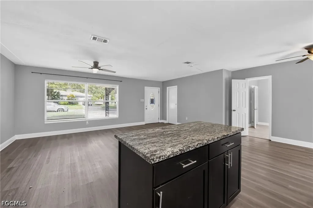 5235 Robin Lane N St. Petersburg FL 33714