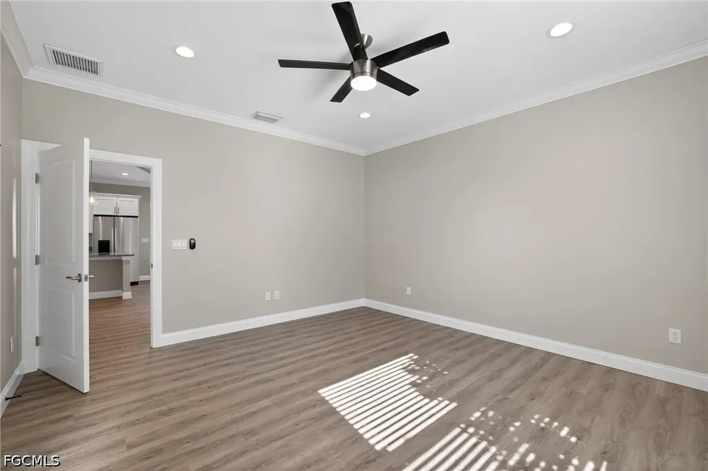 7977 49th Avenue N St. Petersburg FL 33709