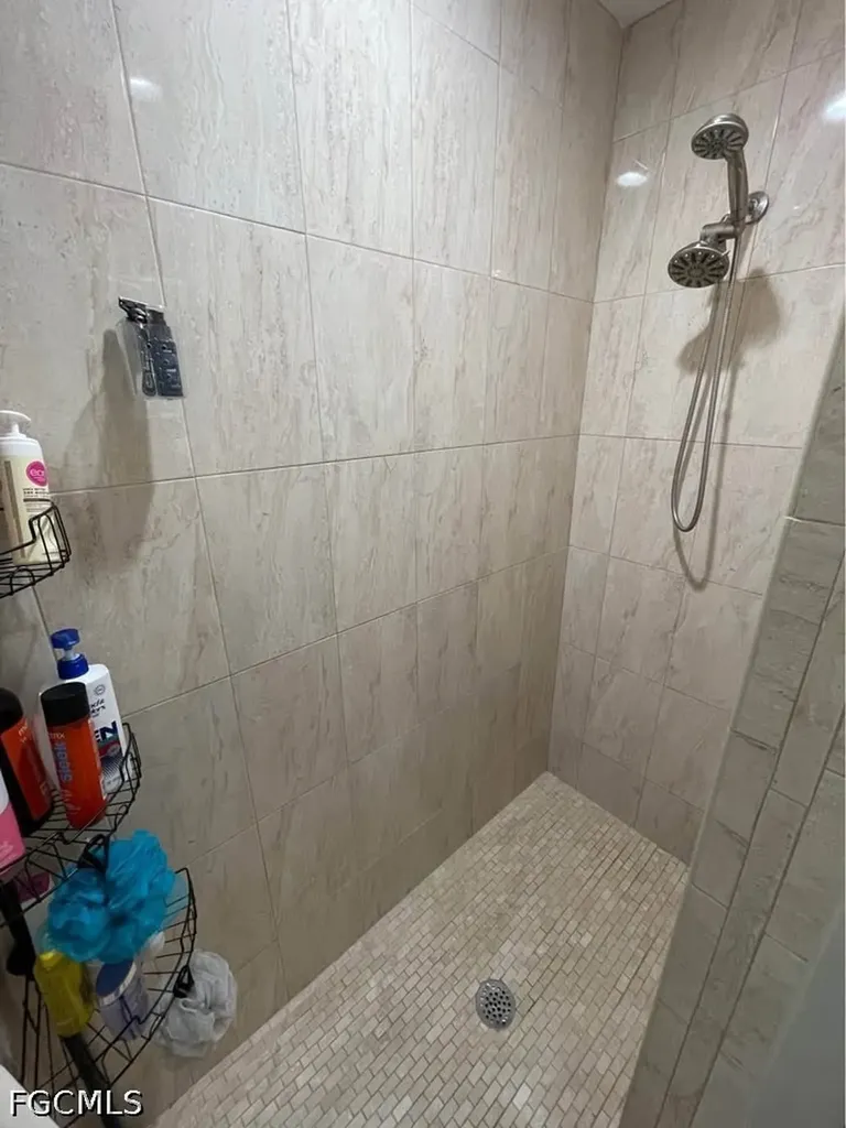 1229 SW 29th Terrace Cape Coral FL 33914