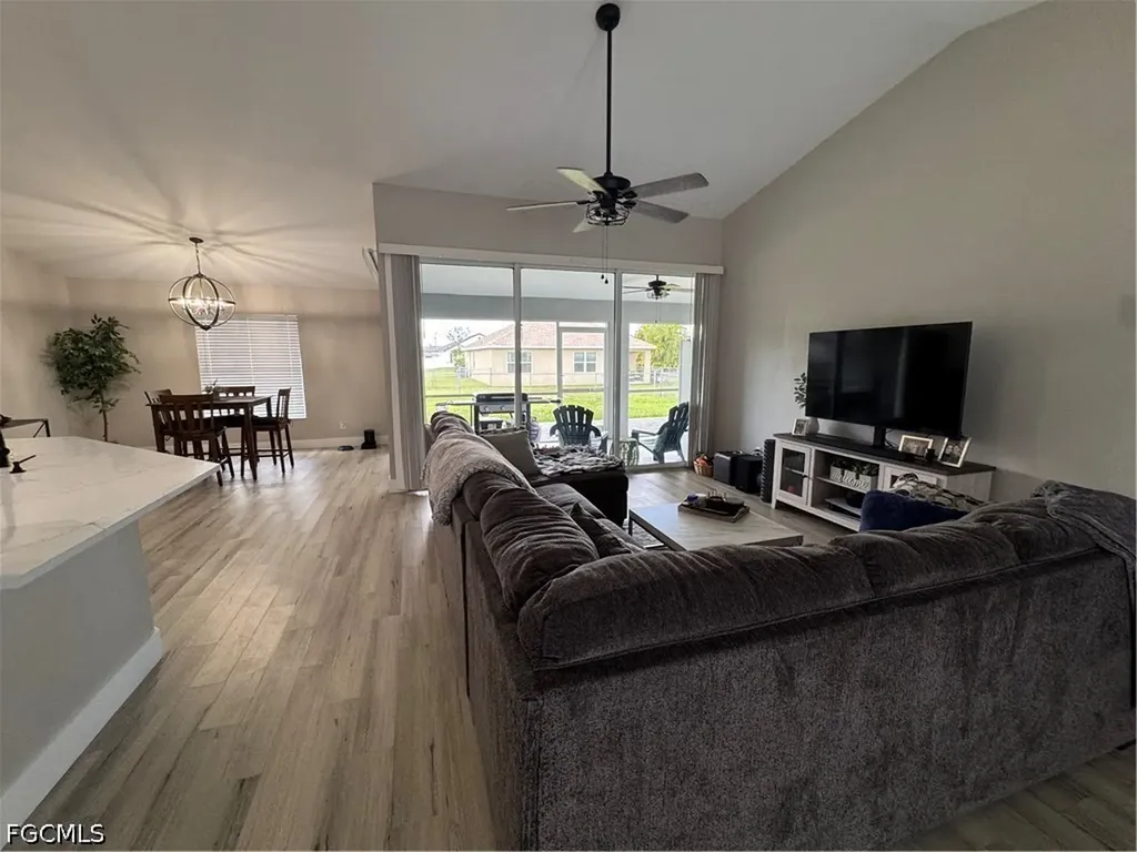 1229 SW 29th Terrace Cape Coral FL 33914
