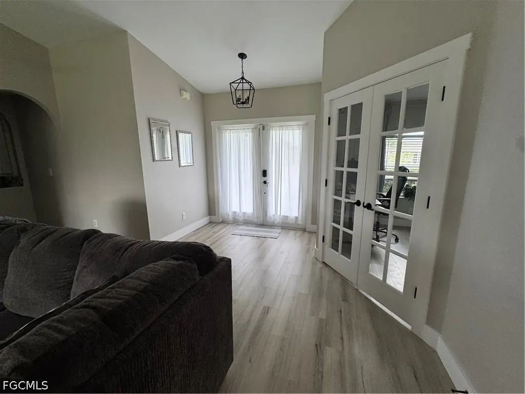 1229 SW 29th Terrace Cape Coral FL 33914