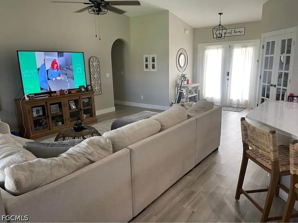 1229 SW 29th Terrace Cape Coral FL 33914
