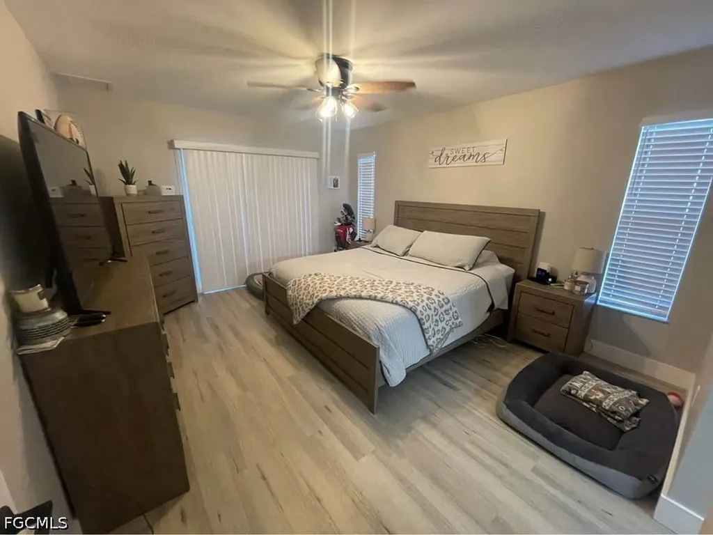 1229 SW 29th Terrace Cape Coral FL 33914