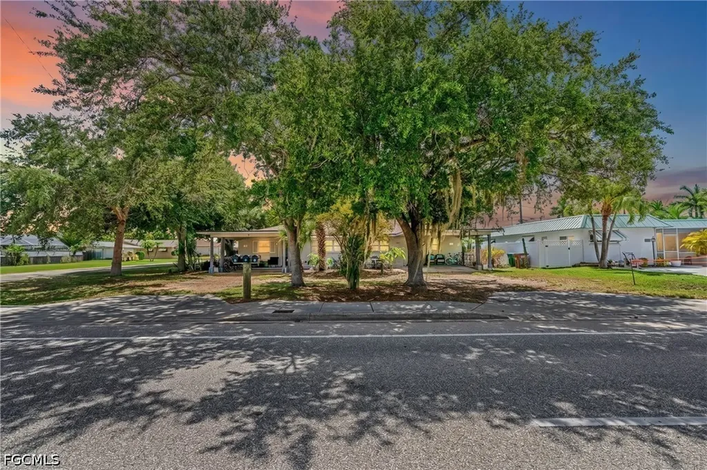 5226 Coronado Parkway Cape Coral FL 33904