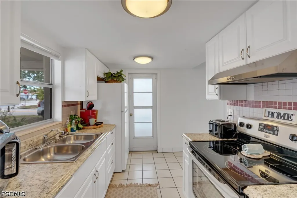 5226 Coronado Parkway Cape Coral FL 33904