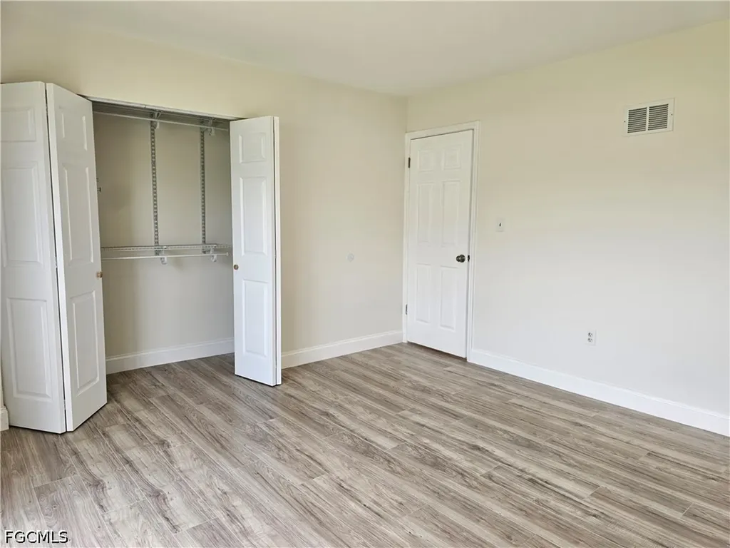 864 Courtington Lane Fort Myers FL 33919