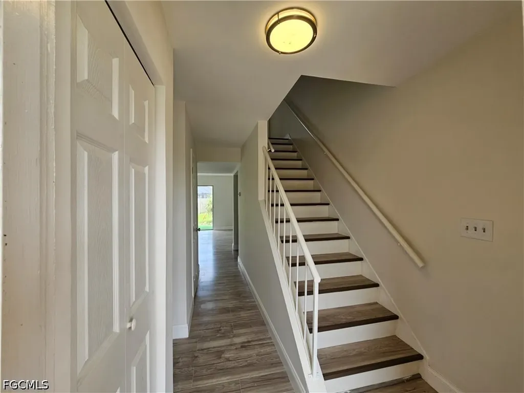 864 Courtington Lane Fort Myers FL 33919