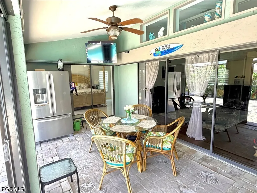 919 SE 20th Court Cape Coral FL 33990