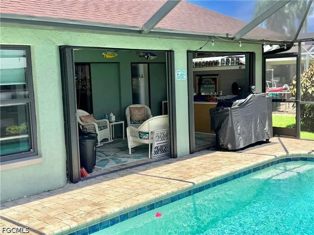 919 SE 20th Court Cape Coral FL 33990