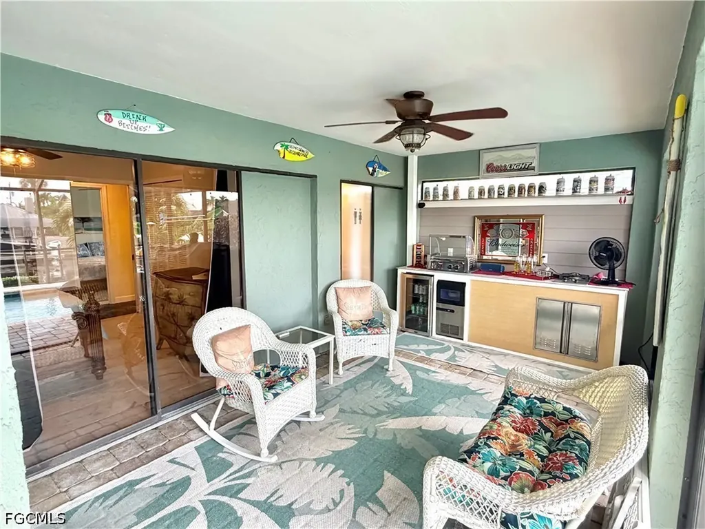 919 SE 20th Court Cape Coral FL 33990