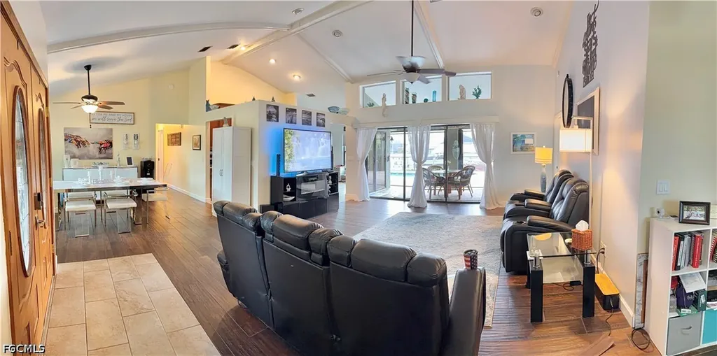 919 SE 20th Court Cape Coral FL 33990